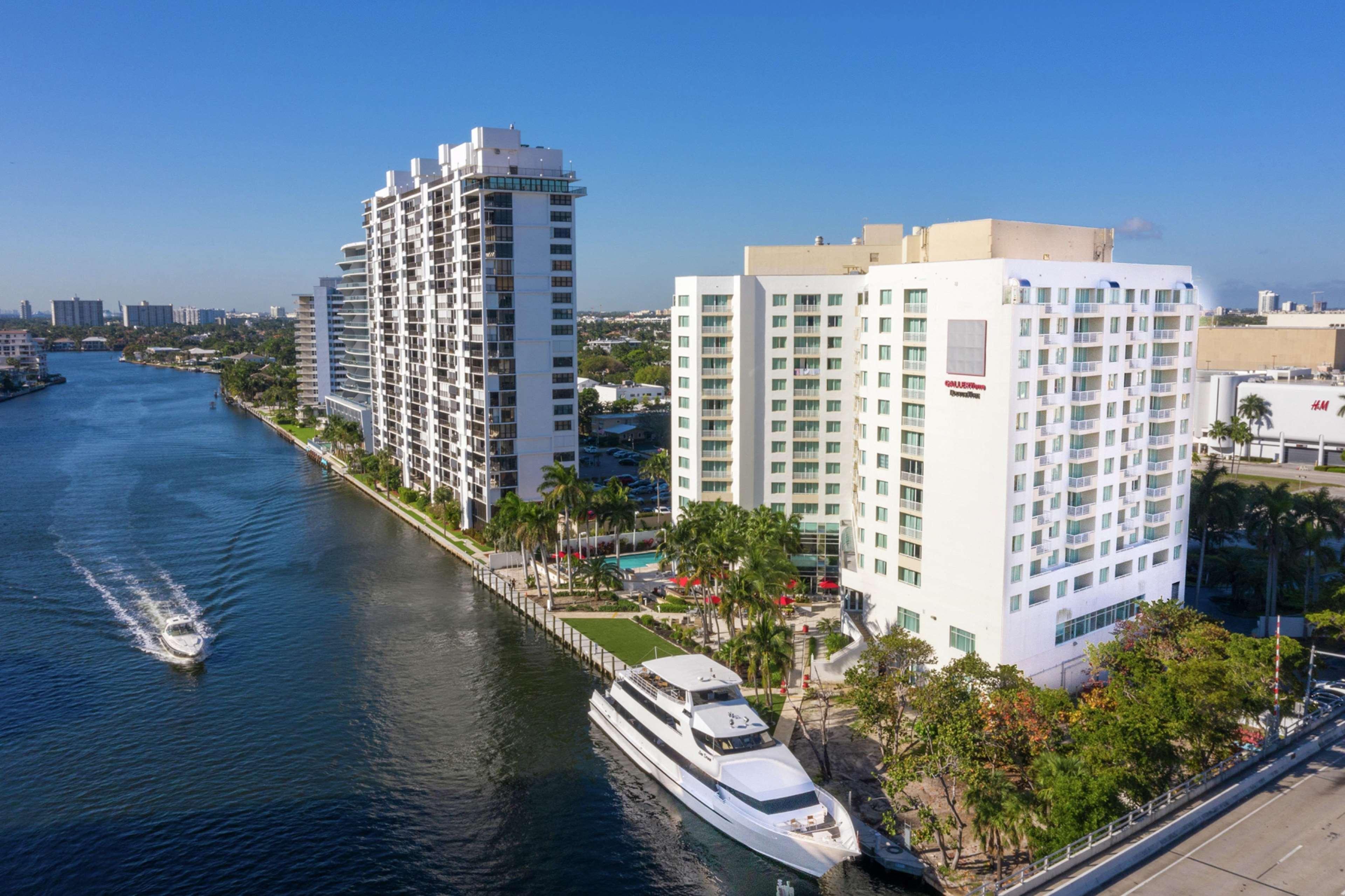 Galleryone - A Doubletree Suites By Hilton Hotel Fort Lauderdale Exterior foto